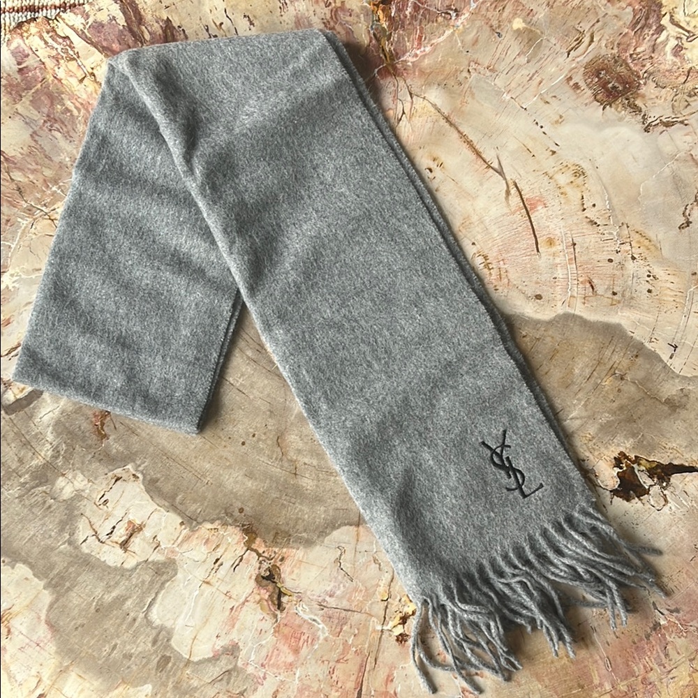 Yves Saint Laurent Gray Wool Knit Scarf with Fringe
